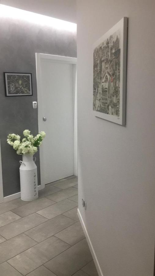 Interno 1 Ciampino Roma Luxury Apartment Con Balcone Ngoại thất bức ảnh